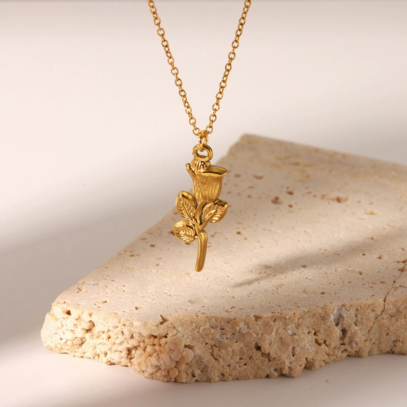 Wholesale 18K Gold-plated Three-dimensional Rose Niche Clavicle Chain Stainless Steel Necklaces