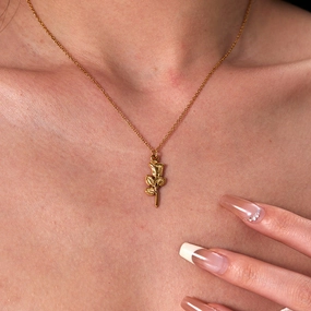 Wholesale 18K Gold-plated Three-dimensional Rose Niche Clavicle Chain Stainless Steel Necklaces