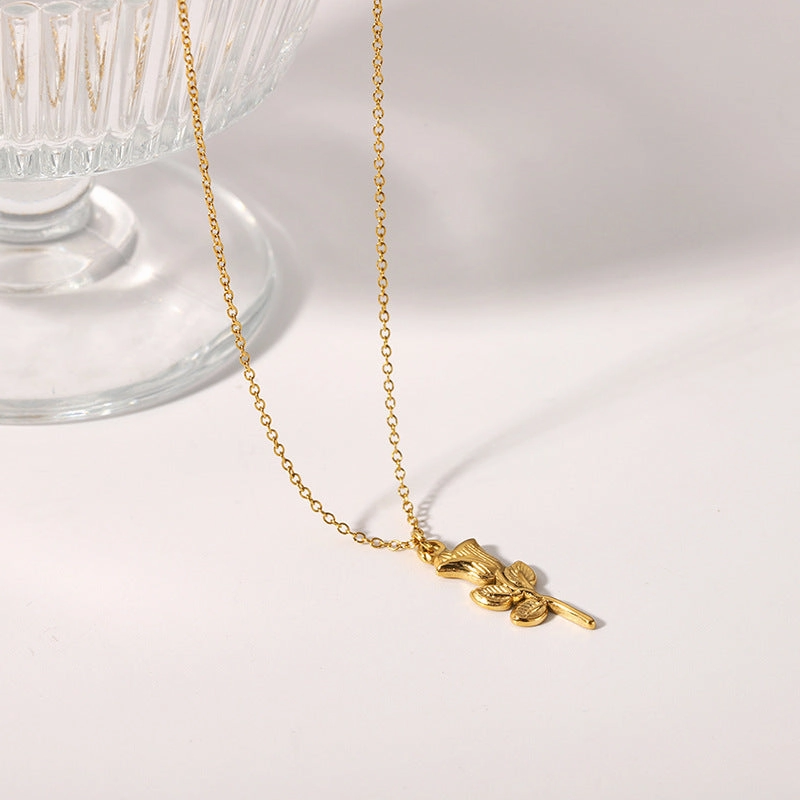 Wholesale 18K Gold-plated Three-dimensional Rose Niche Clavicle Chain Stainless Steel Necklaces