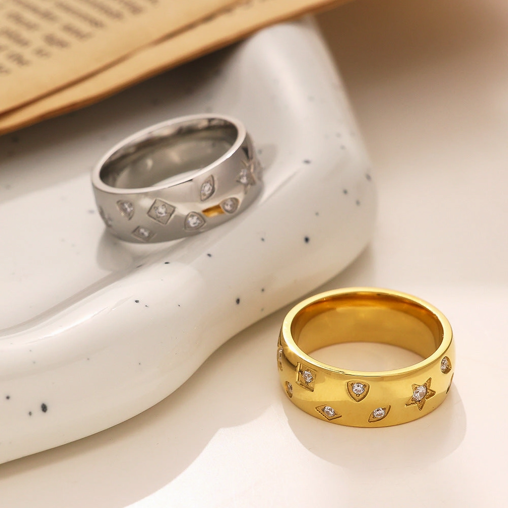 Wholesale 18k Gold Plated Zircon Inlaid Titanium Steel Star Ring