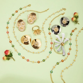 Wholesale 18k Gold Stainless Steel Daisy Gold Color Daisy Chain Necklaces