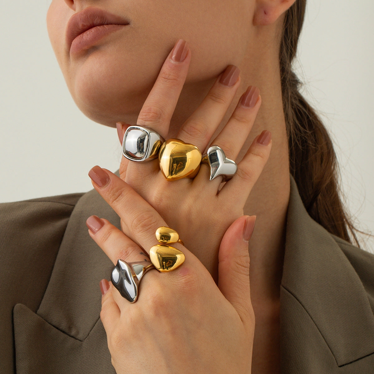 Wholesale 18K Gold Stainless Steel Exaggerated Spherical Ring
