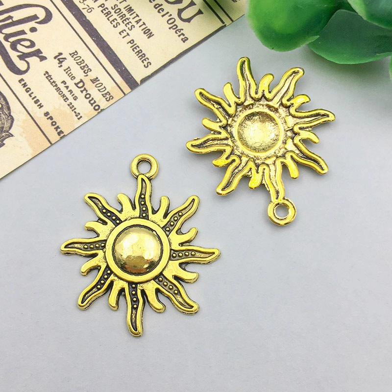 Wholesale 1 Antique Gold Alloy Simulation Sun, Moon, Stars DIY Pendant