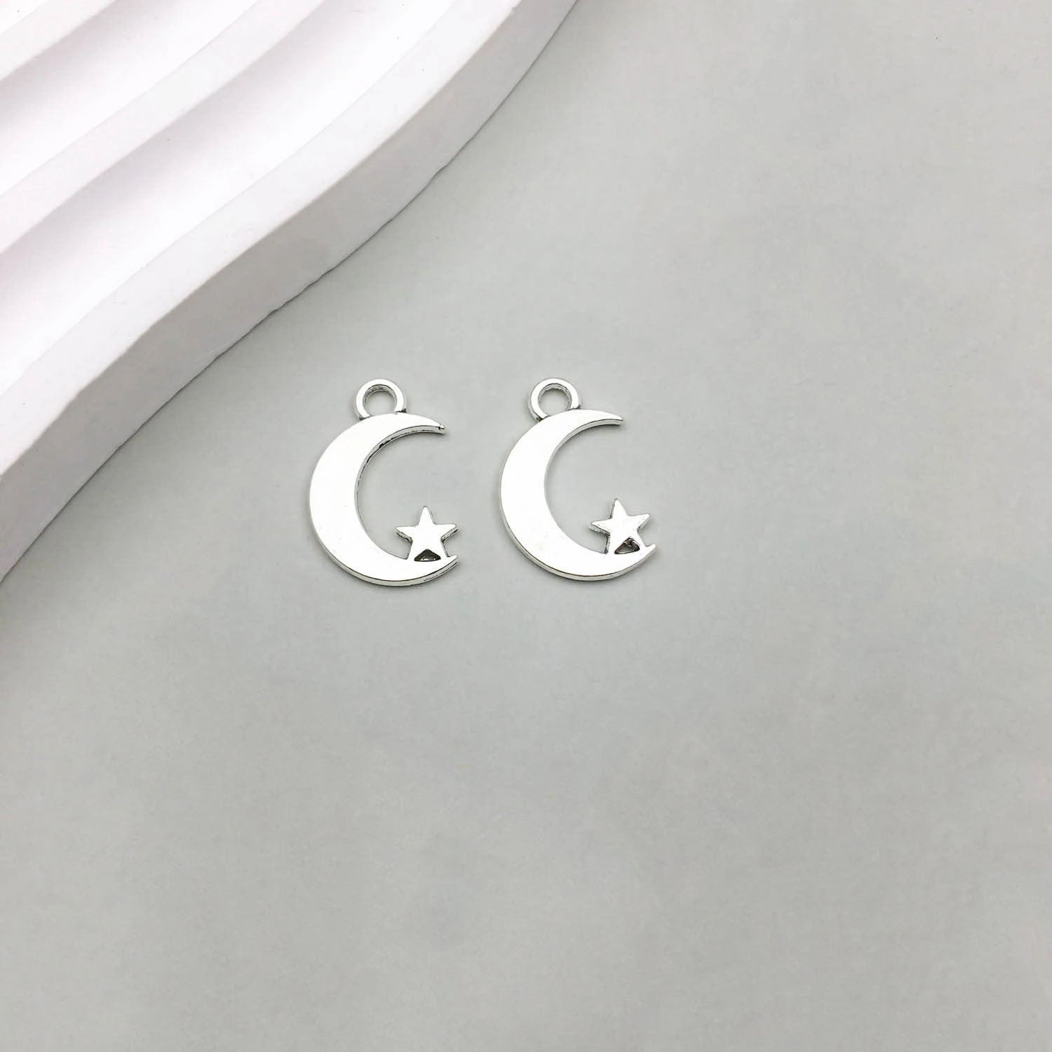 Wholesale 1 Antique Silver Alloy Star Series Simulation Hollow Pentagram DIY Pendant