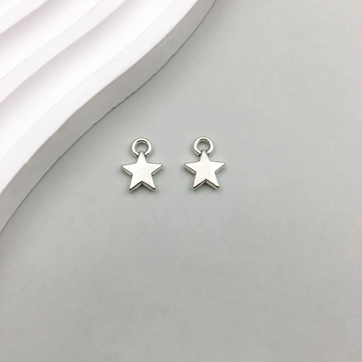 Wholesale 1 Antique Silver Alloy Star Series Simulation Hollow Pentagram DIY Pendant