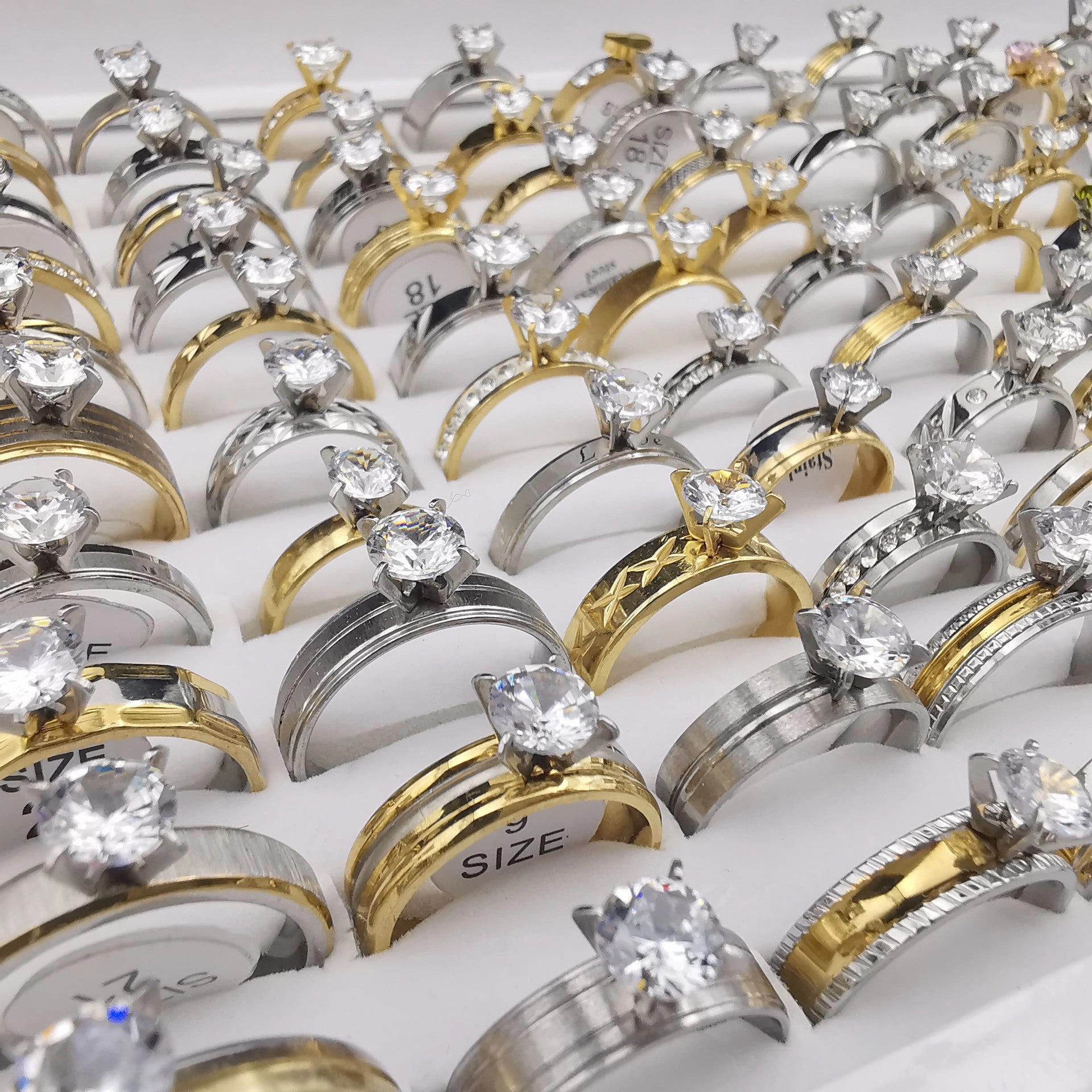 Wholesale 20PCS Stainless Steel Random Zircon Ring