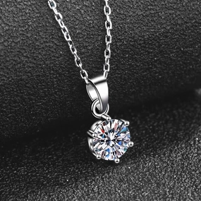 Wholesale 2 carat zircon imitation moissanite six-claw clavicle necklace
