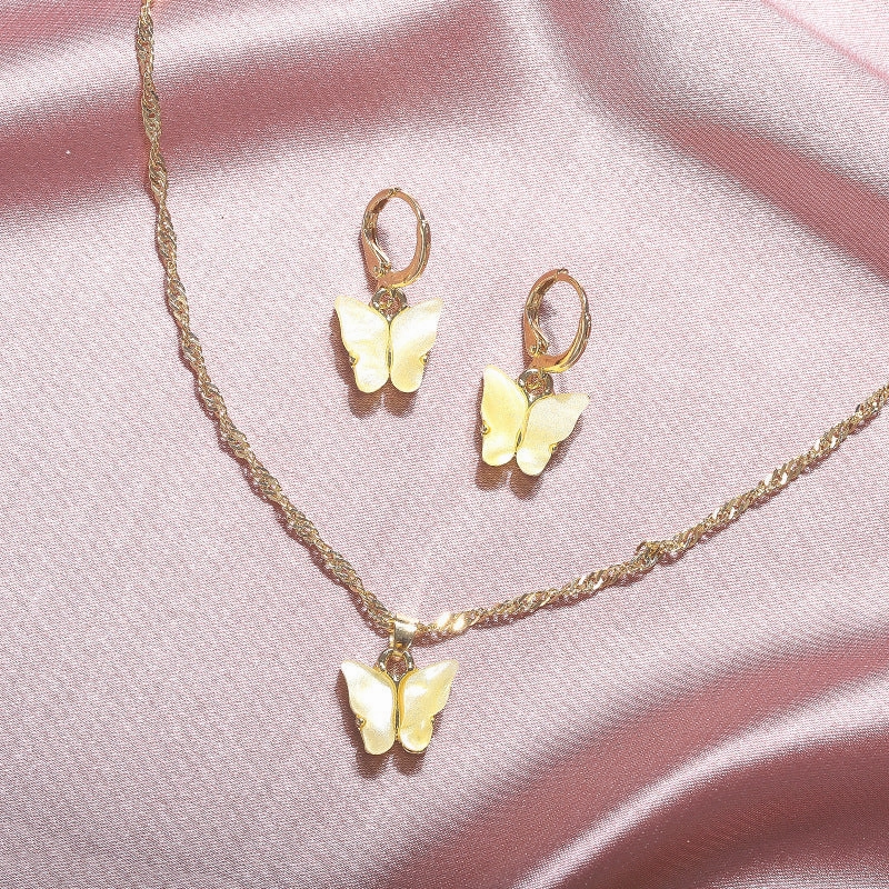 Wholesale 2pcs/pack Fashionable New Acrylic Butterfly Necklace Earrings Super Fairy Tassel Necklace Set
