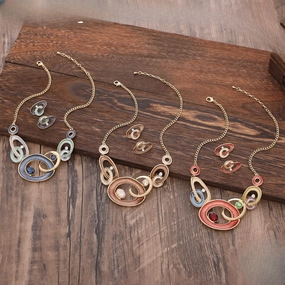 Wholesale 2pcs Popular Color Painting Oil Geometric Hollow Round Stud Earring Necklace Set