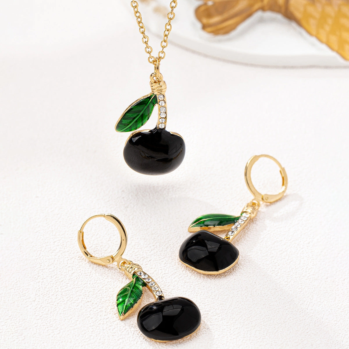 Wholesale 3 pcs/set Fashion Elegant Luxury Rhinestone Cherry Necklace Earrings