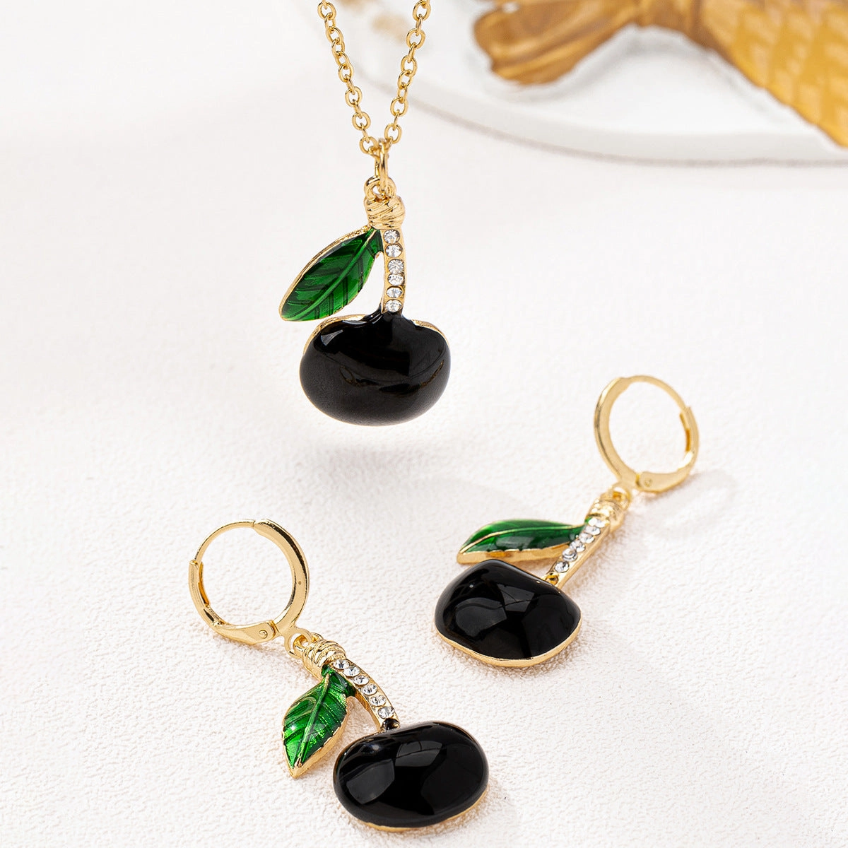 Wholesale 3 pcs/set Fashion Elegant Luxury Rhinestone Cherry Necklace Earrings