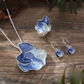 Wholesale 3pcs New Color Painting Oil Geometric Petal Stud Earrings Pendant Set