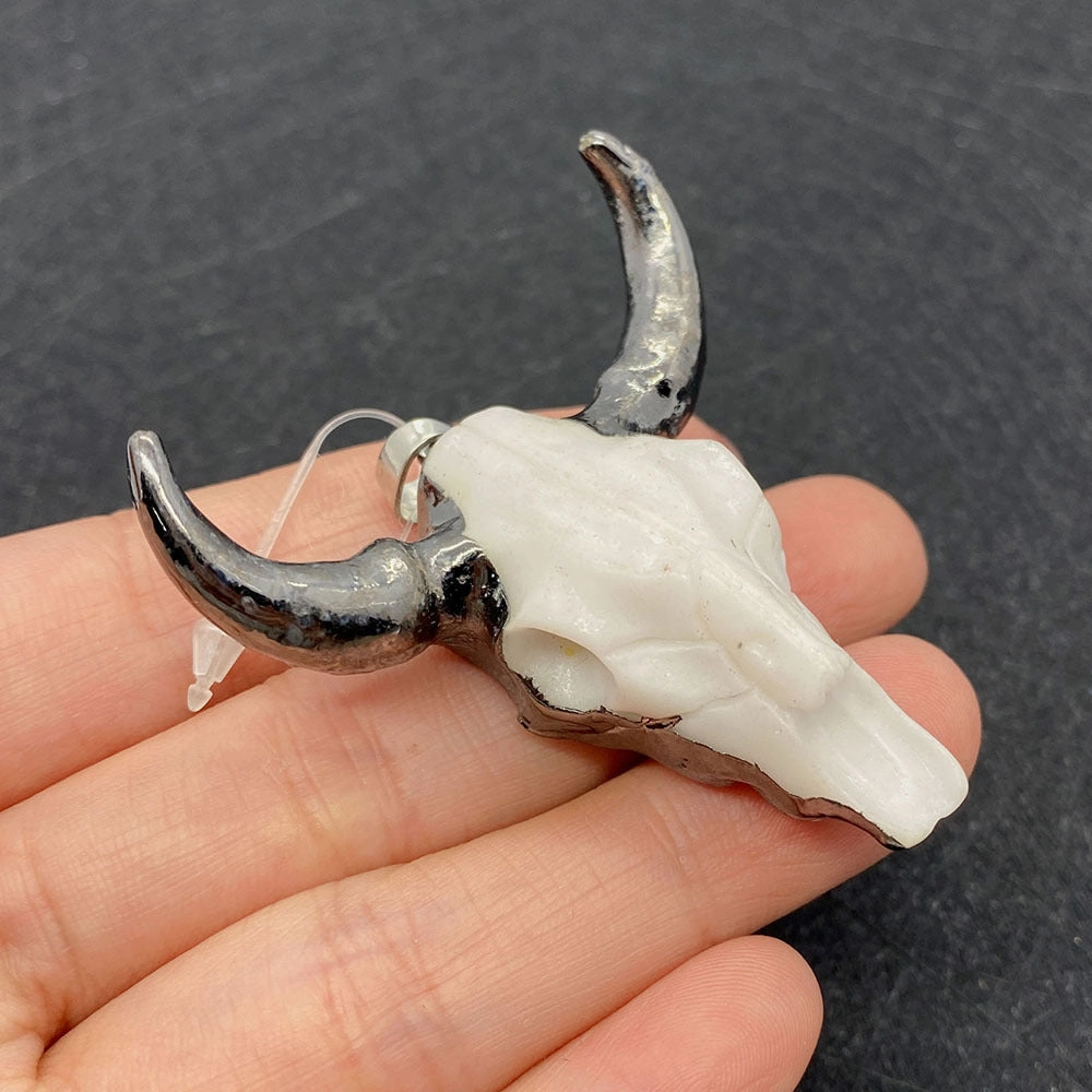 Wholesale 4546mm Acrylic White Gold Bull Head Shape Melon Seed Buckle Pendant