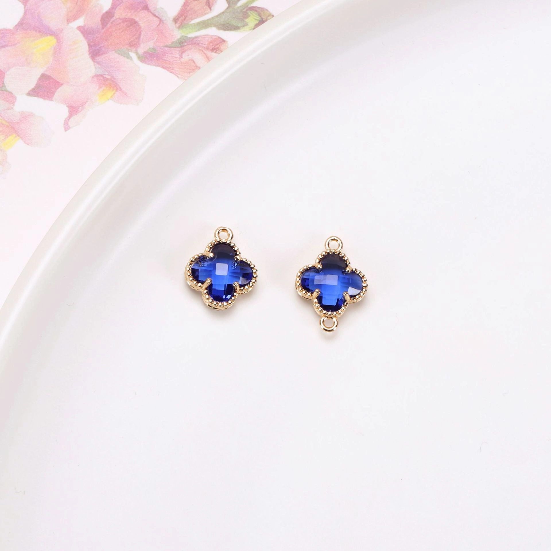 Wholesale 50pcs Crystal Double Hole Four Leaf Clover Pendant