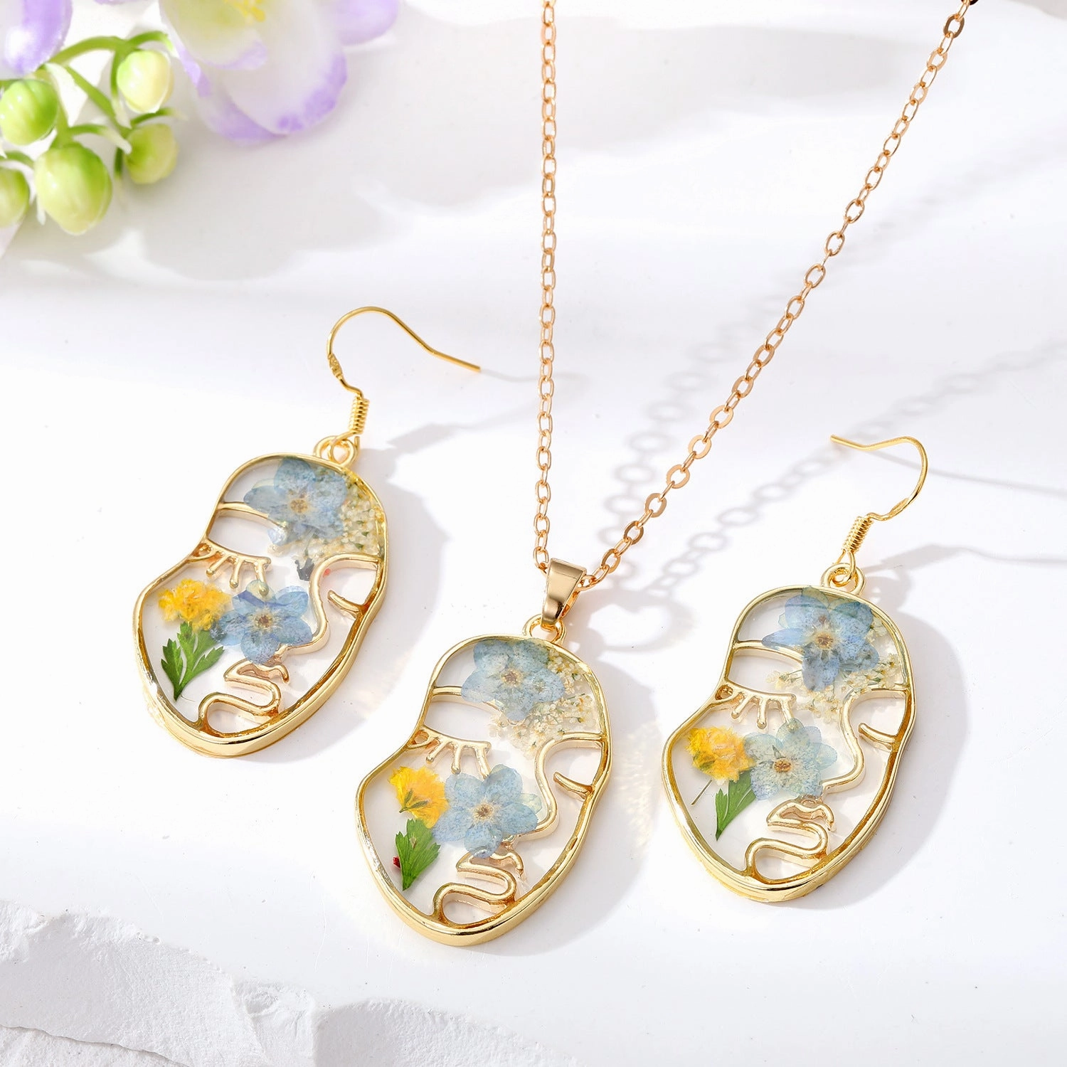 Wholesale 5PCS Creative Facial Natural Dry Flower Earrings