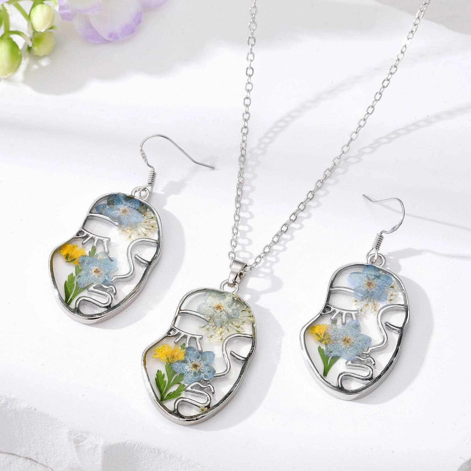 Wholesale 5PCS Creative Facial Natural Dry Flower Earrings