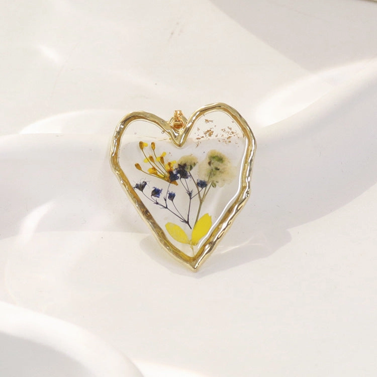 Wholesale 6pcs Irregular Love Month Flower Real Flower Pendant Resin Accessories
