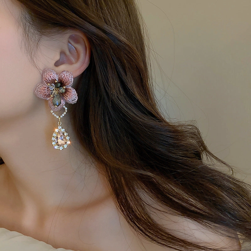 Wholesale 925 silver asymmetrical diamond-studded fabric flower earrings, fashionable and elegant earrings