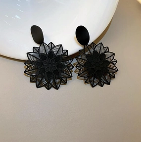 Wholesale 925 silver exaggerated forest black flower earrings earrings super fairy girl temperament net celebrity earrings