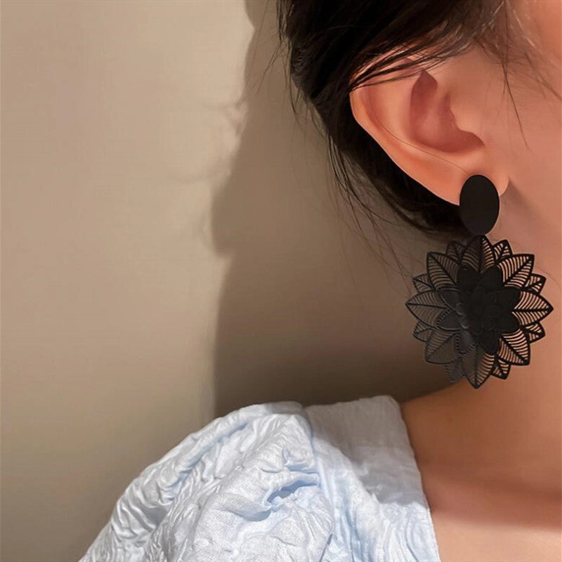 Wholesale 925 silver exaggerated forest black flower earrings earrings super fairy girl temperament net celebrity earrings