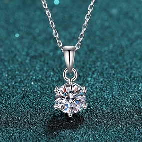 Wholesale 925 Sterling Silver 1 Carat Moissanite Six Claw Necklace