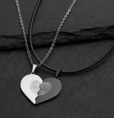 Wholesale A variety of stainless steel black and white cat pendant lovers necklace creative hug shape stitching Valentine's Day