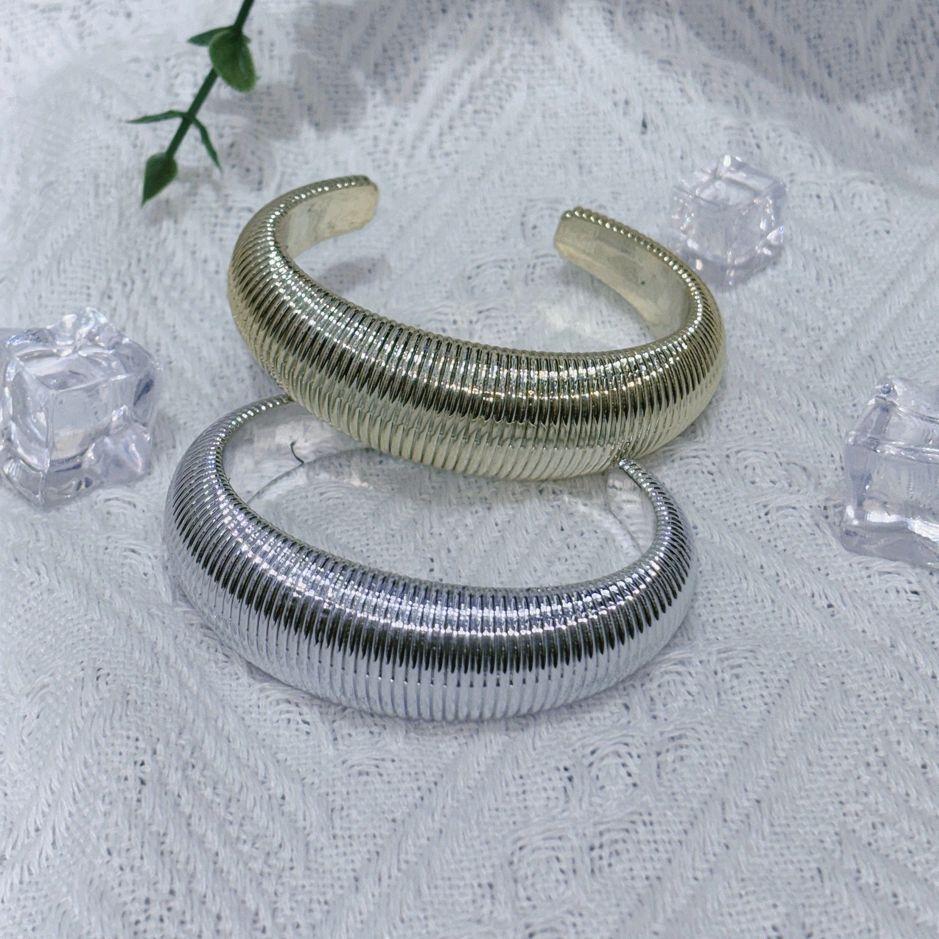 Wholesale Acrylic Open Bracelet
