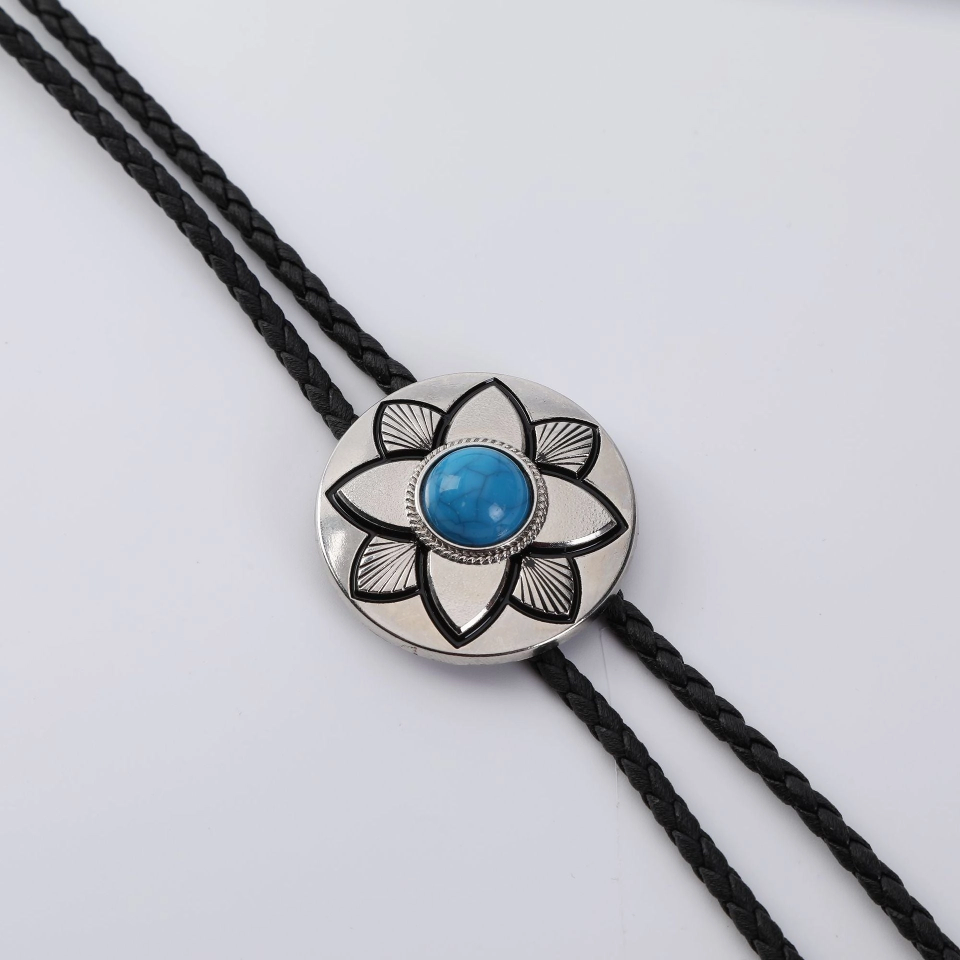 Wholesale Adjustable Enamel Western Bolo Tie Alloy Necklace