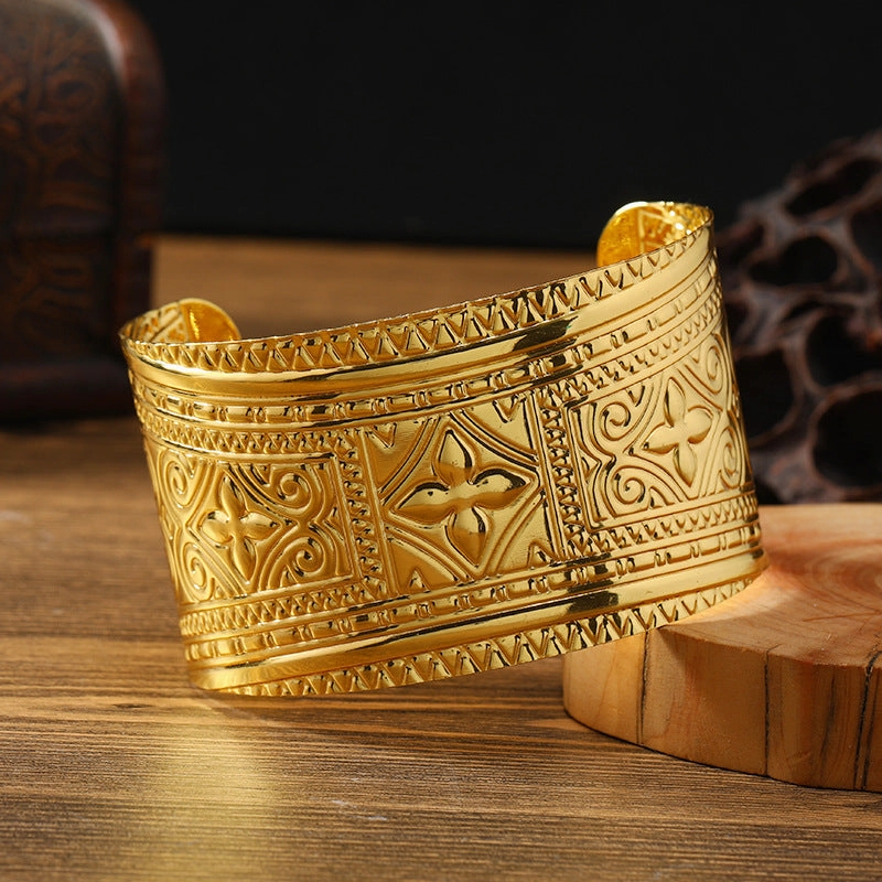 Wholesale Alien Dunhuang Gold Wide Bracelet Female Ethnic Style Bohemian Arm Dai Bracelet