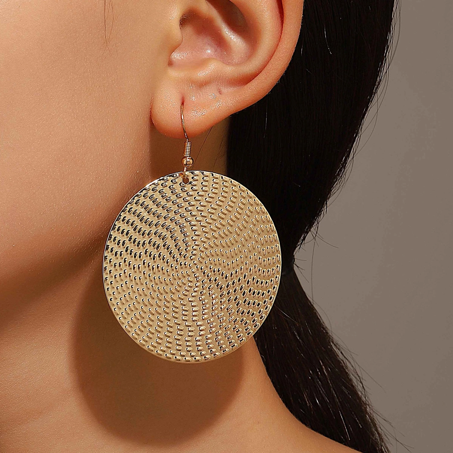 Wholesale Alloy Electroplated Round Ring Earrings