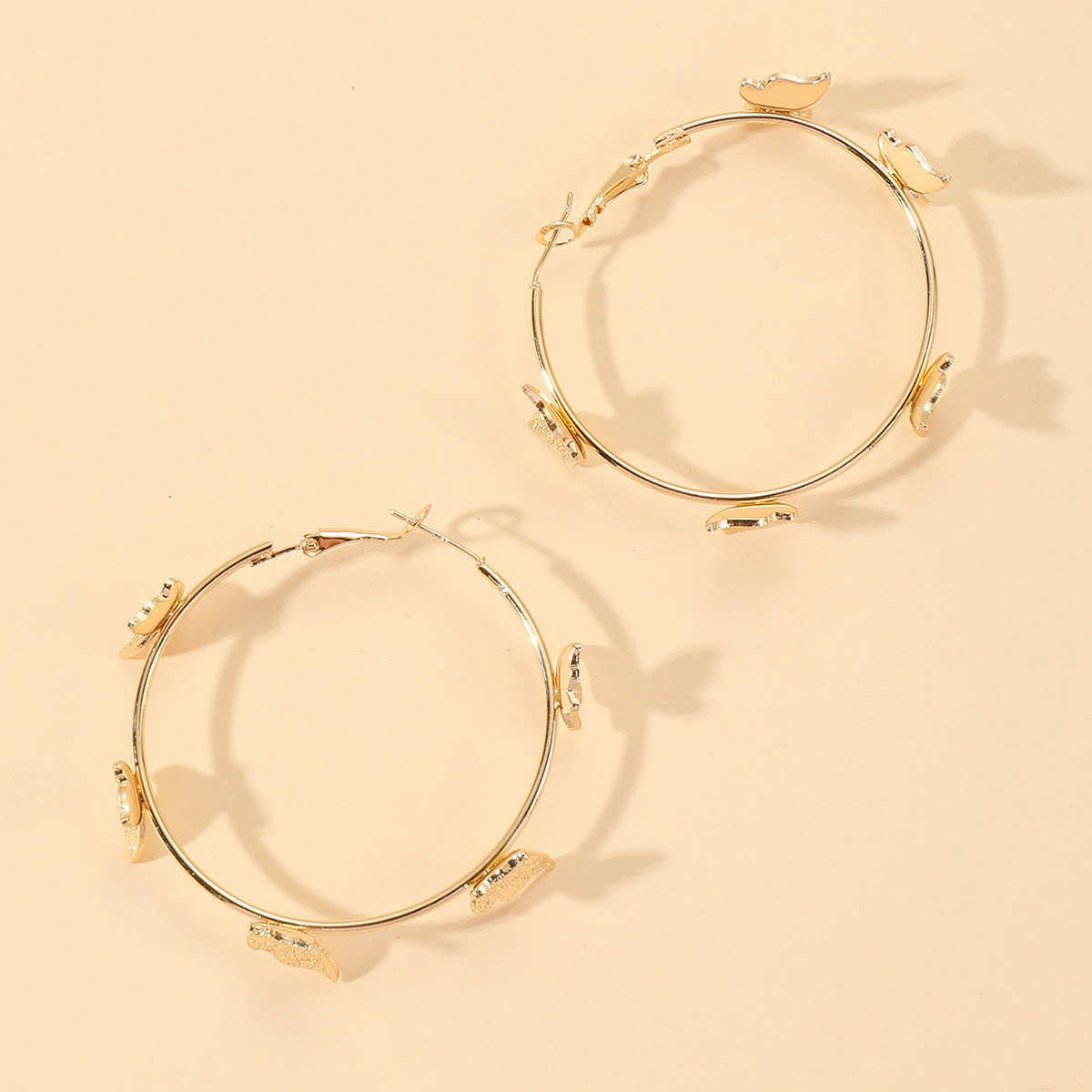 Wholesale Alloy Frosted Butterfly Large Earrings