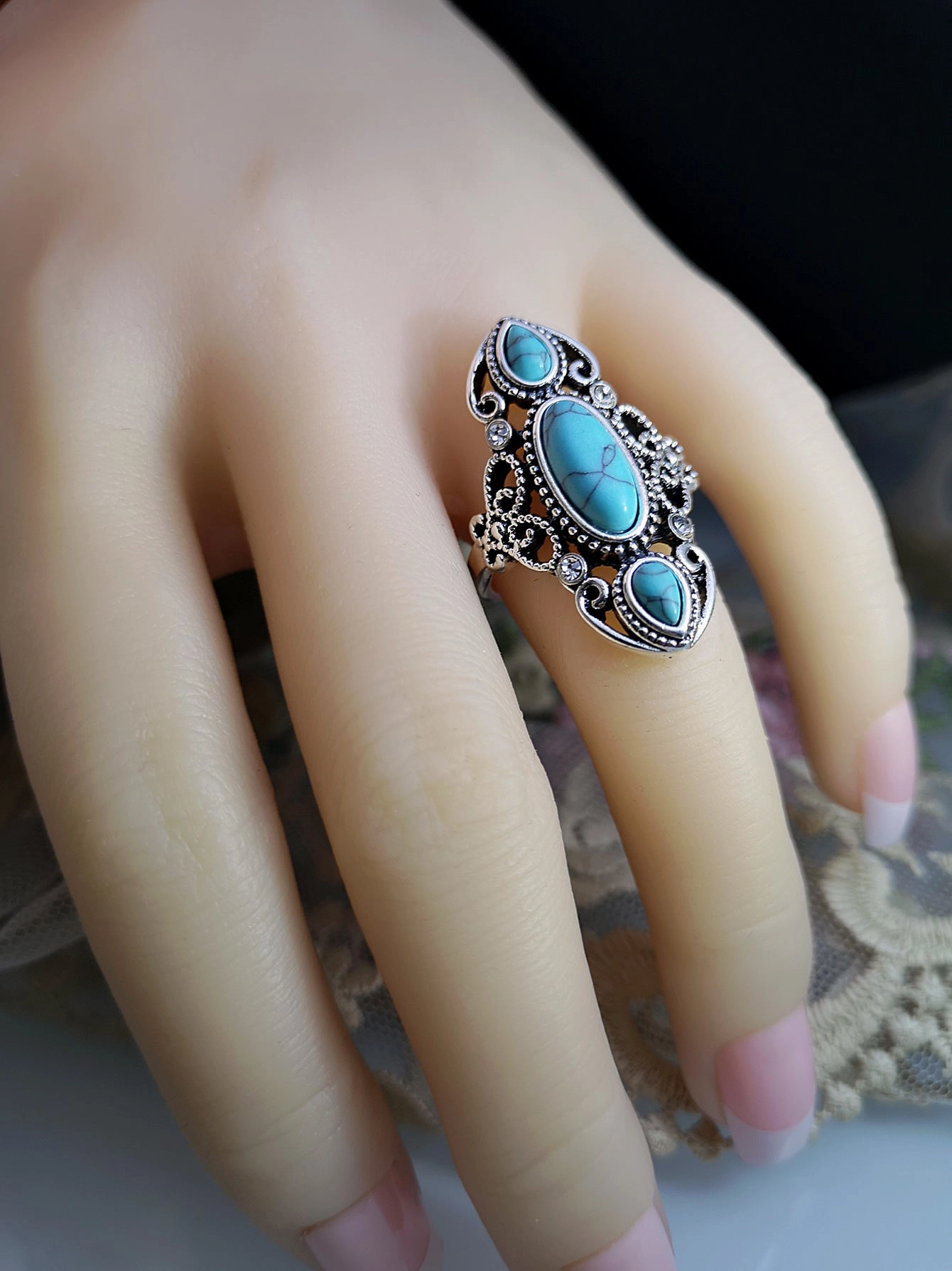 Wholesale Alloy Hollow Carved Lapis Lazuli Ring