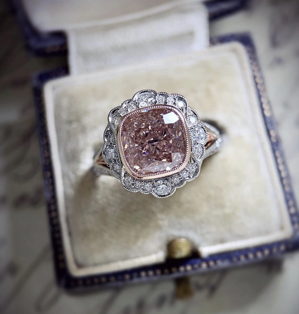 Wholesale Alloy Inlaid Zircon Ring