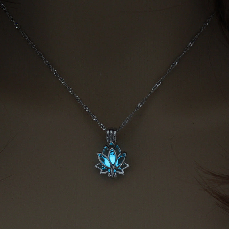 Wholesale Alloy Lotus Photo Box Luminous Pendant Necklace
