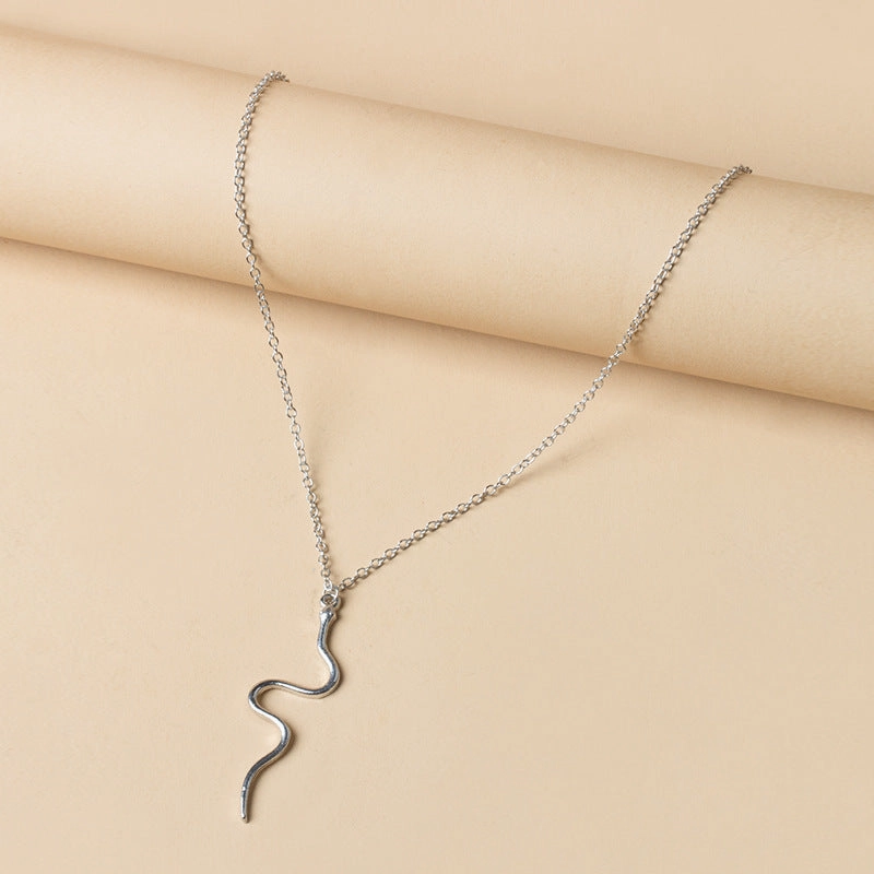 Wholesale Alloy Snake Element Necklace