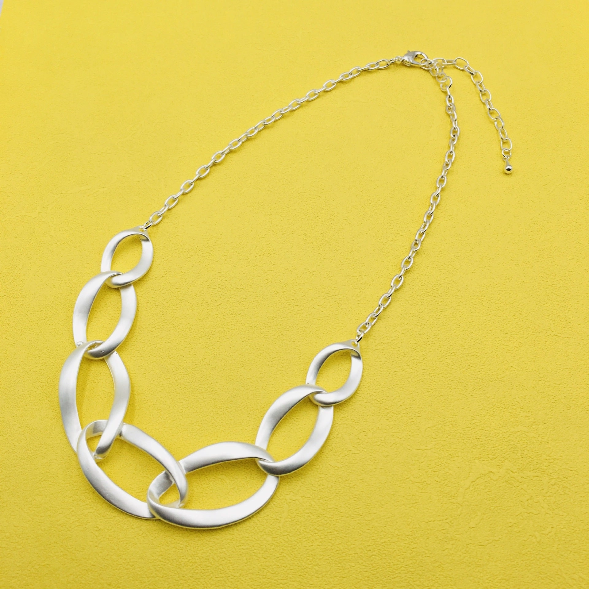 Wholesale Autumn and Winter Alloy Exaggerated Necklaces