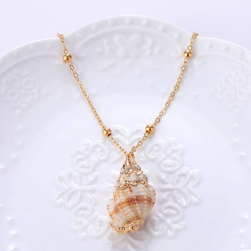 Wholesale Beach Conch Shell Pendant Fashion Necklace