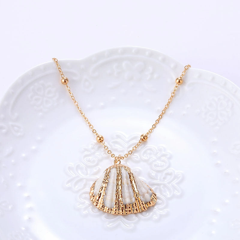 Wholesale Beach Conch Shell Pendant Fashion Necklace