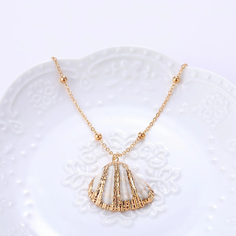 Wholesale Beach Conch Shell Pendant Fashion Necklace