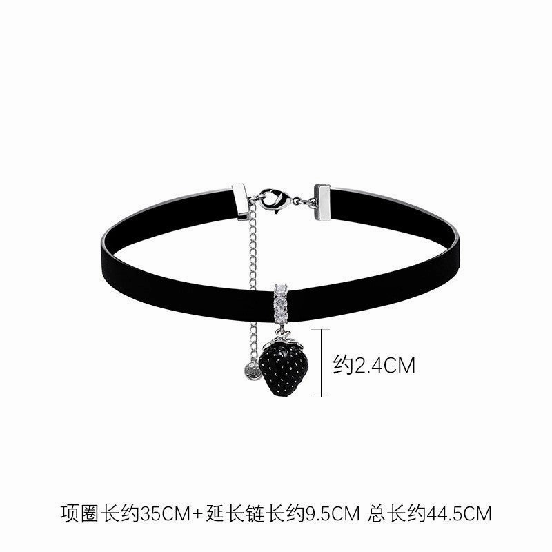 Wholesale Black Butterfly Hip Hop Hottie Personalized Pearl Necklace