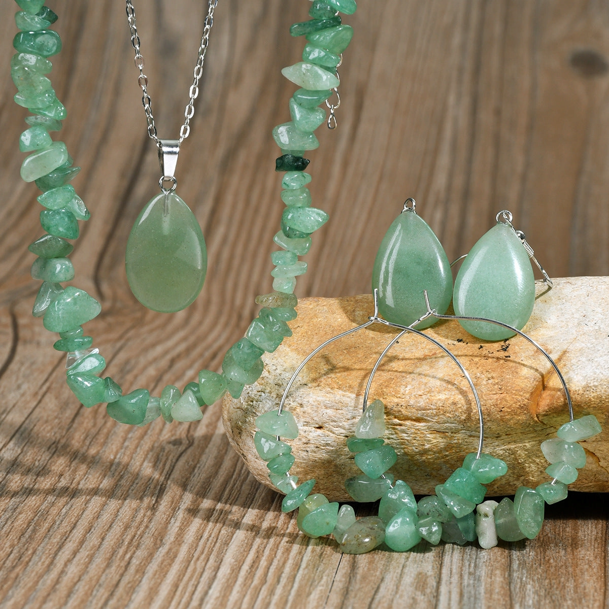 Wholesale Bohemian 4 Piece Set Water Drop Natural Stone Necklace Earrings Amethyst Tiger Eye Stone Gravel Jewelry suit