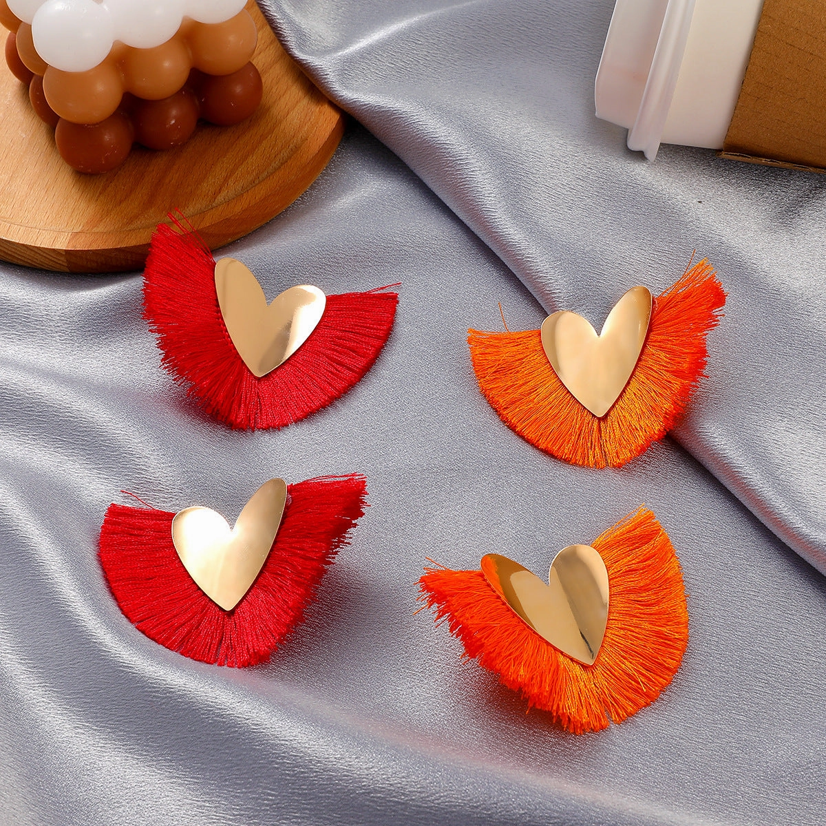 Wholesale Bohemian Exaggerated Scalloped Tassel Vintage Love Earrings