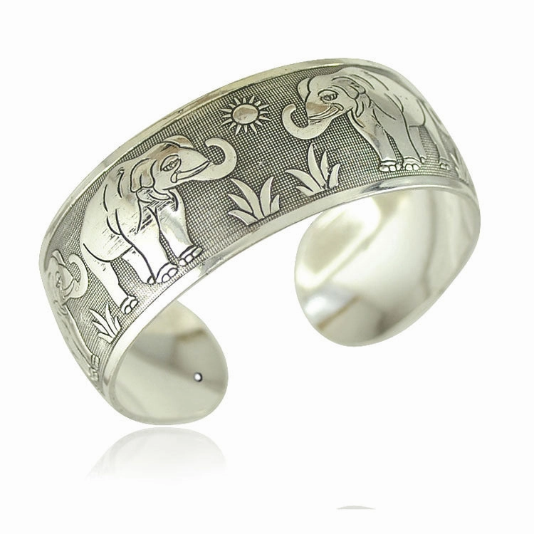 Wholesale  Bohemian Flower Teng Ancient Miao Silver Bracele Retro Wide Tibetan Silver Bracelet