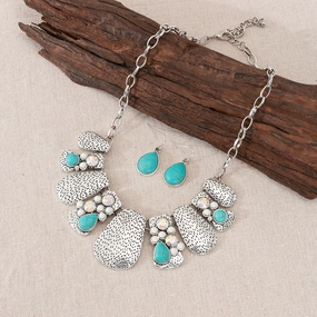 Wholesale Bohemian Retro Fashion Exquisite Exaggerated Turquoise Pearl Colored Diamond Necklace