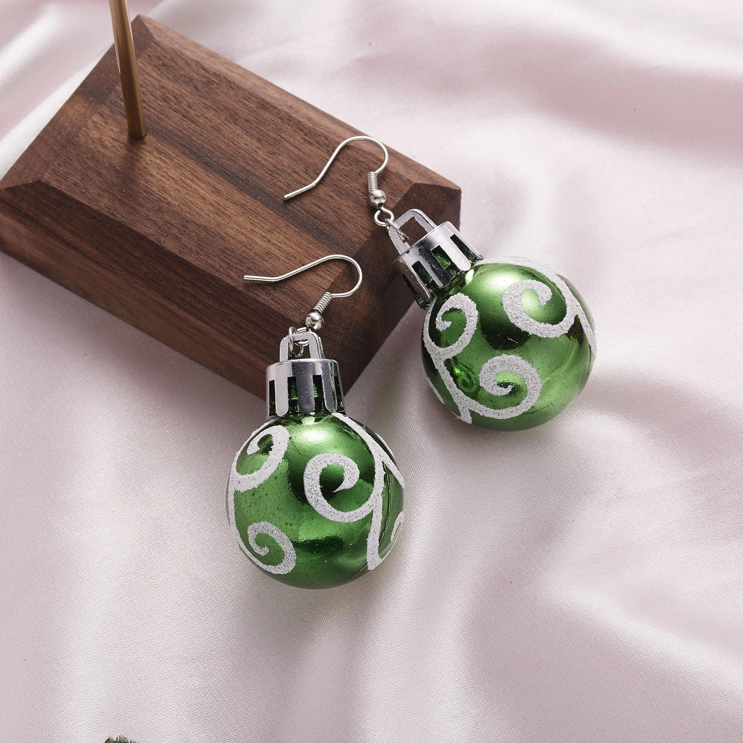 Wholesale Christmas Sequins Snowflake Resin Star Light Ball Earrings