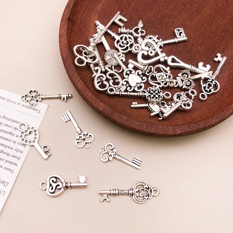 Wholesale Clover Love Small Key Alloy Handmade Beaded Necklace Bracelet Pendant