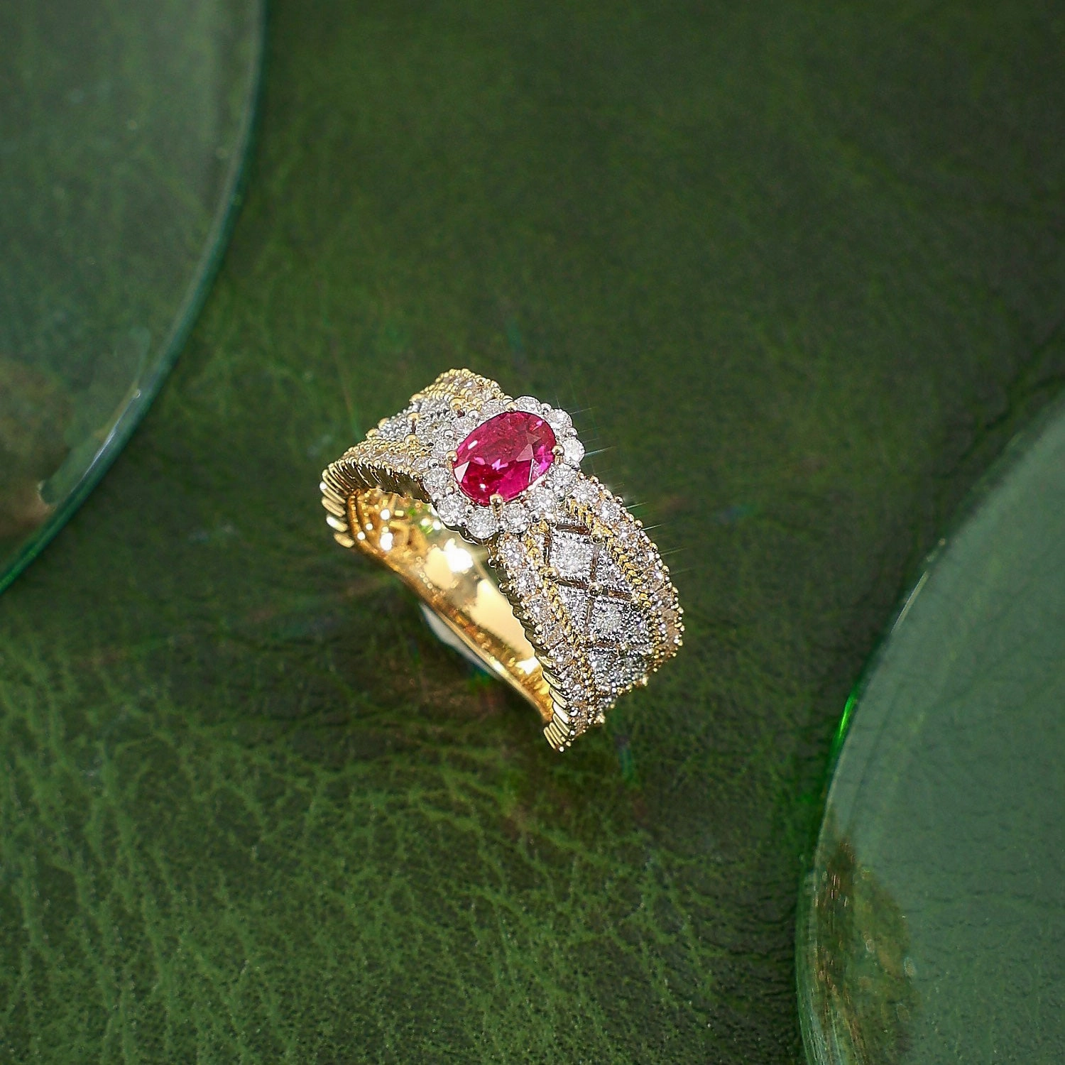 Wholesale Copper Lace Two Tone Gold Diamond Emerald Ring