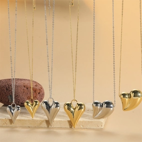 Wholesale Copper Plated 14K Gold Heart Shaped Pendant Clavicle Chain