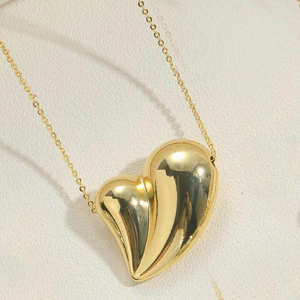 Wholesale Copper Plated 14K Gold Heart Shaped Pendant Clavicle Chain