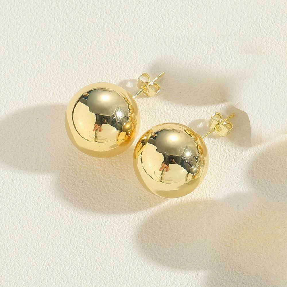 Wholesale Copper Plated 14K Simple Fashionable Glossy Round Stud Earrings